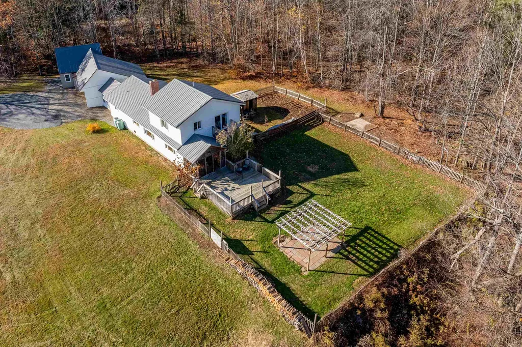 189 South Hedgehog Hill Road Unity NH 03773