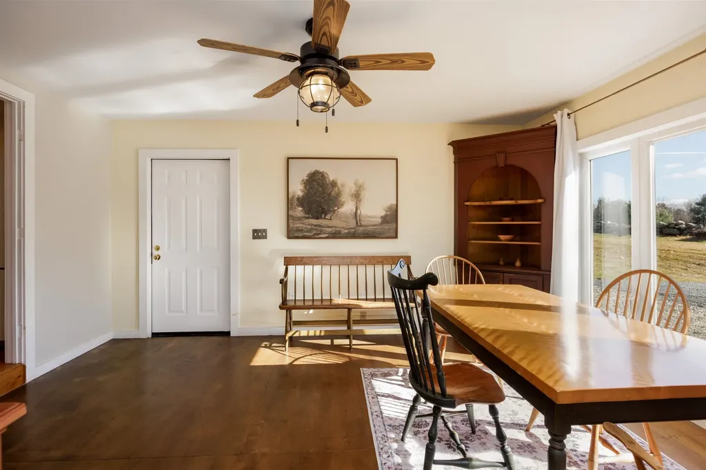 189 South Hedgehog Hill Road Unity NH 03773