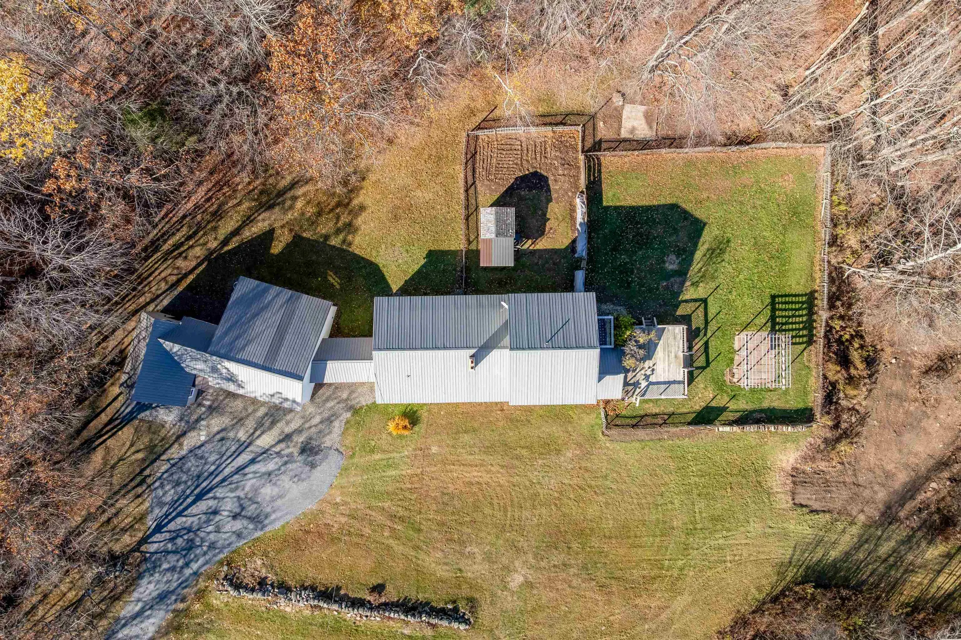 189 South Hedgehog Hill Road Unity NH 03773