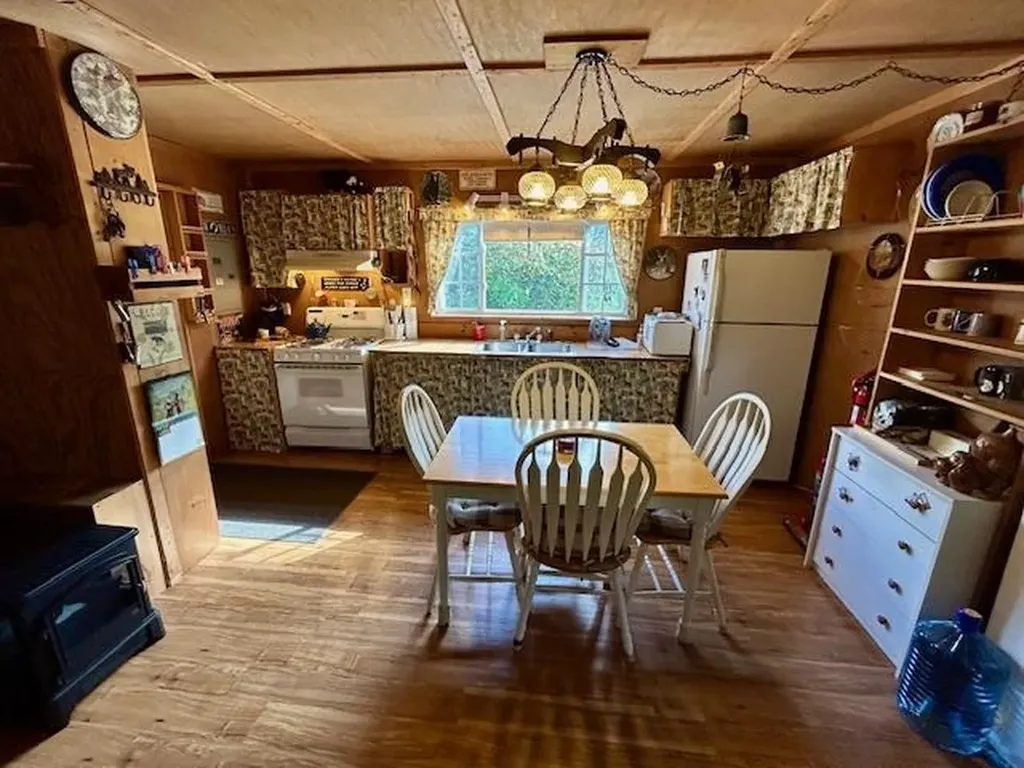 3755 Gee Hill Road Royalton VT 05068