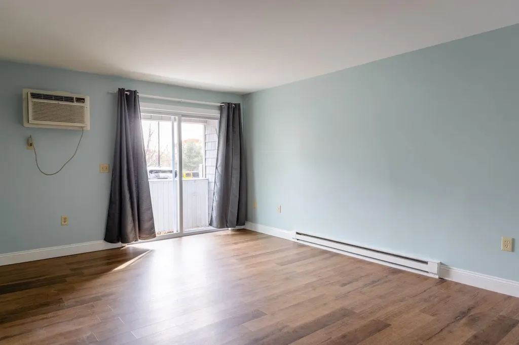 124 Eastern Avenue Manchester NH 03104