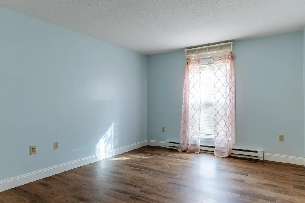 124 Eastern Avenue Manchester NH 03104