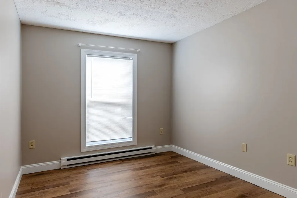 124 Eastern Avenue Manchester NH 03104