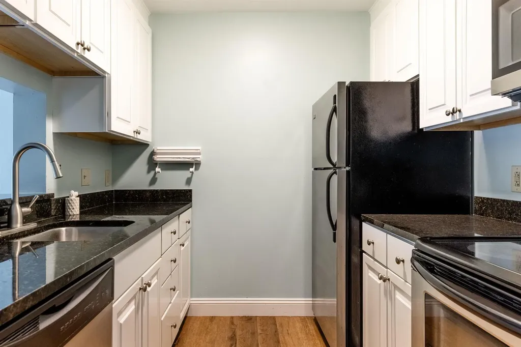 124 Eastern Avenue Manchester NH 03104