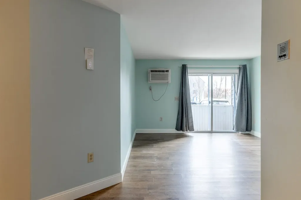 124 Eastern Avenue Manchester NH 03104