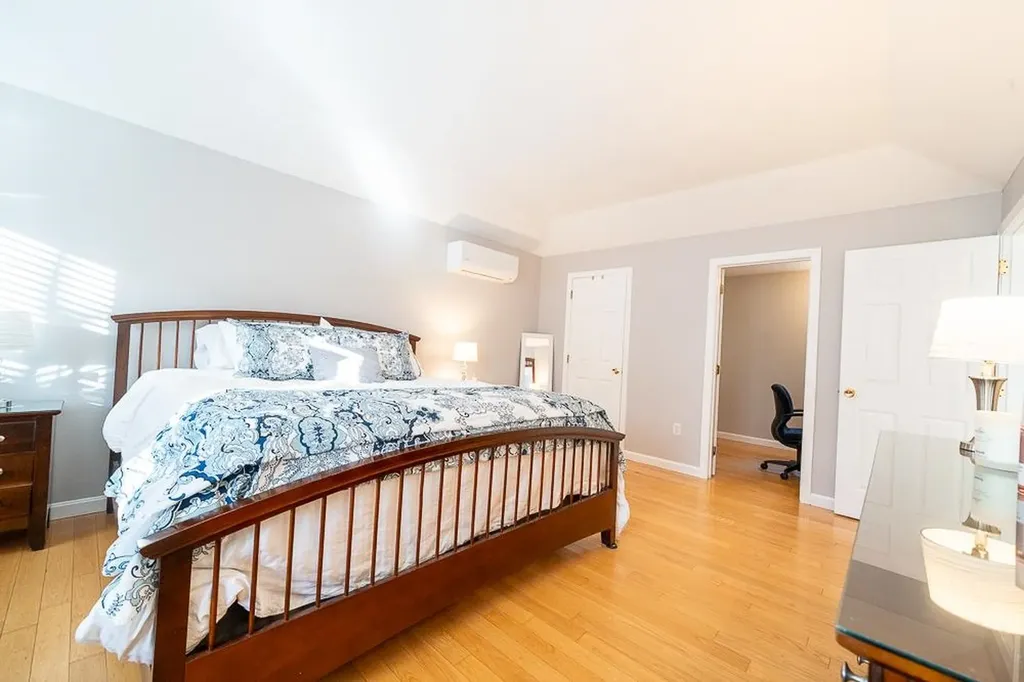 3 Chandler Drive Londonderry NH 03053