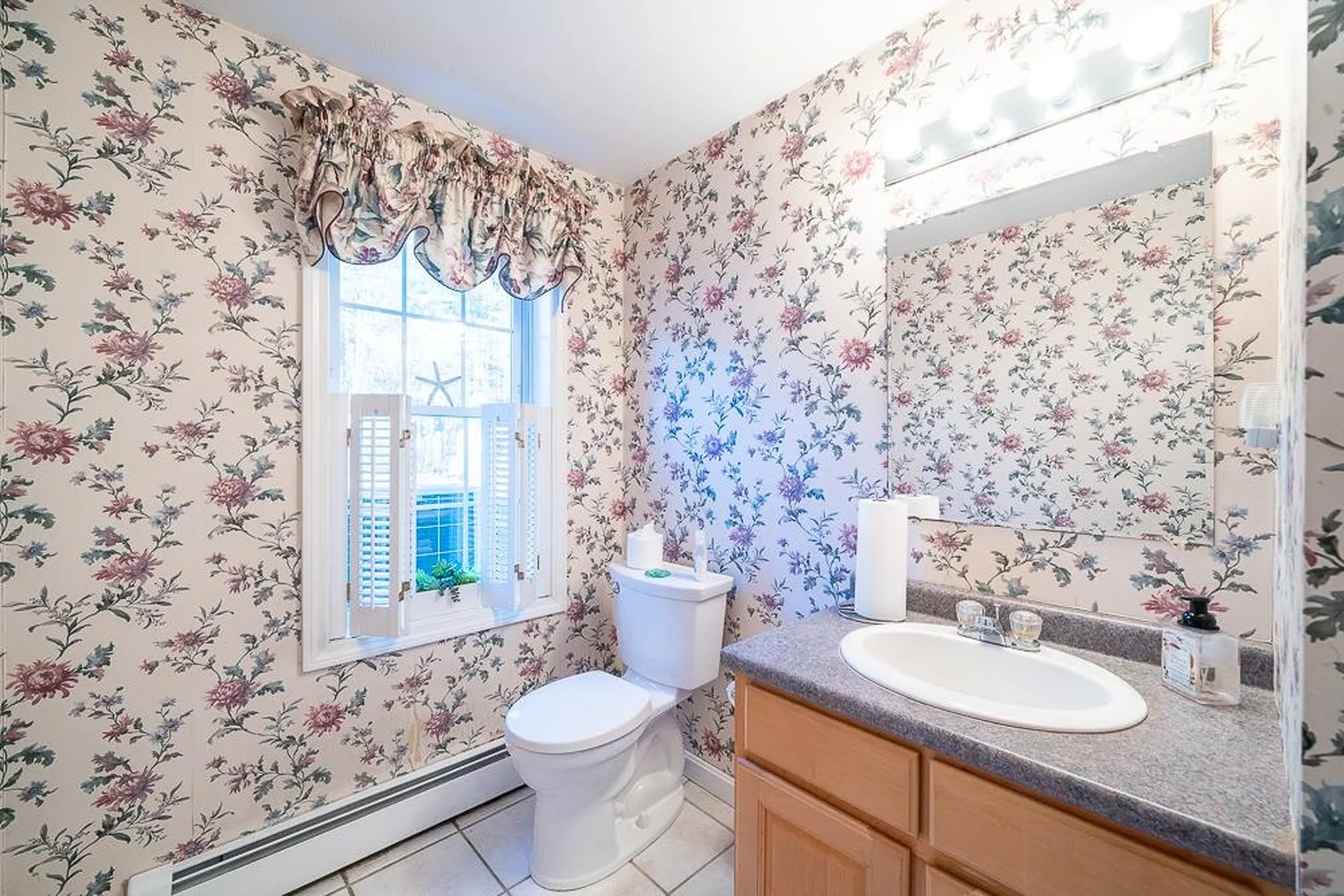 3 Chandler Drive Londonderry NH 03053