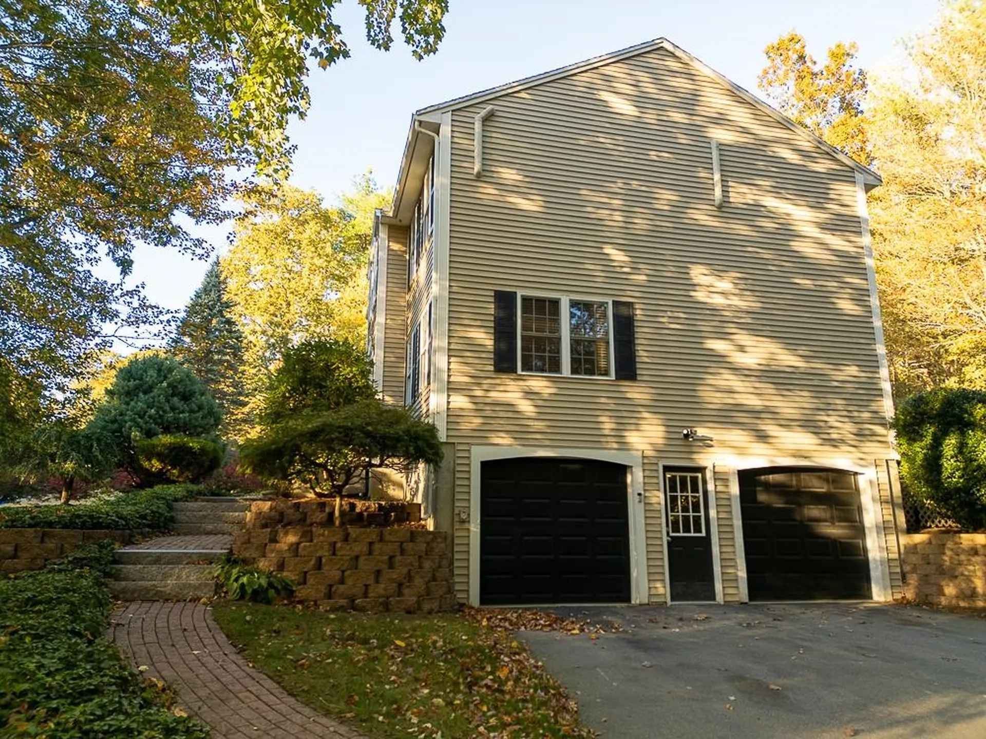 3 Chandler Drive Londonderry NH 03053