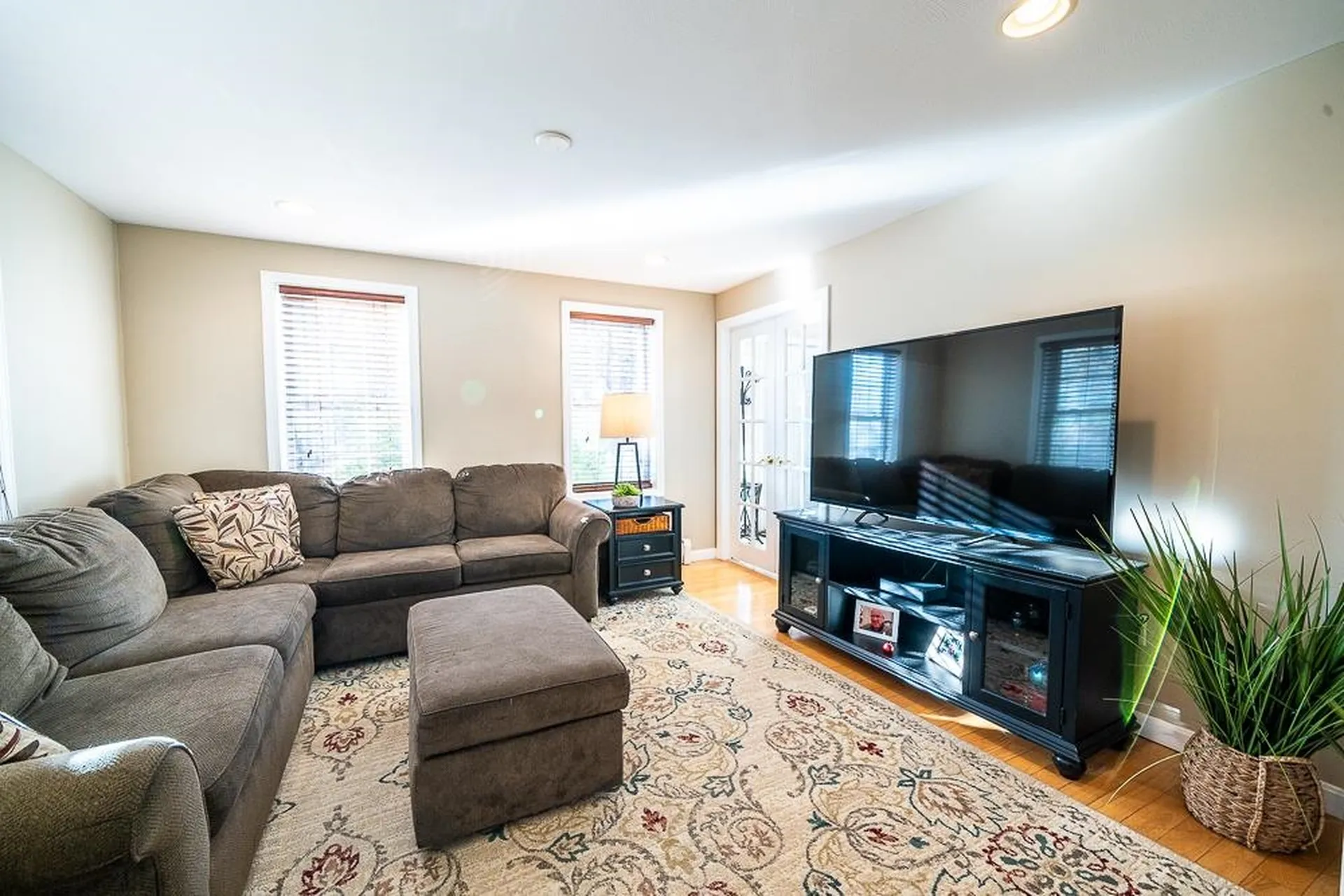 3 Chandler Drive Londonderry NH 03053