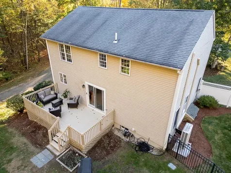 3 Chandler Drive Londonderry NH 03053