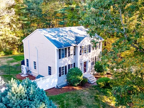 3 Chandler Drive Londonderry NH 03053