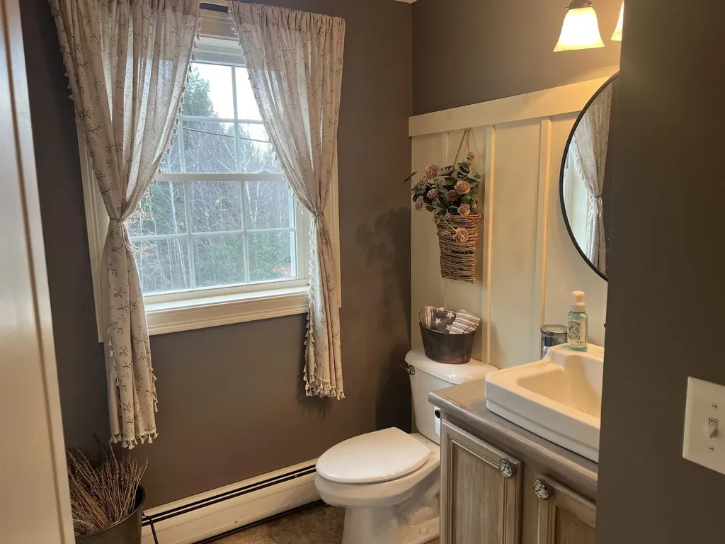 98 Perry Road Jaffrey NH 03452