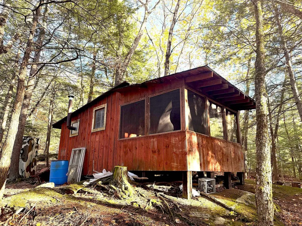 142 Henniker Road Warner NH 03278