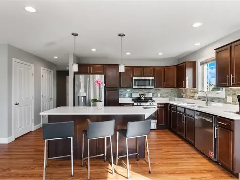 142 Commodore Drive Vergennes VT 05491