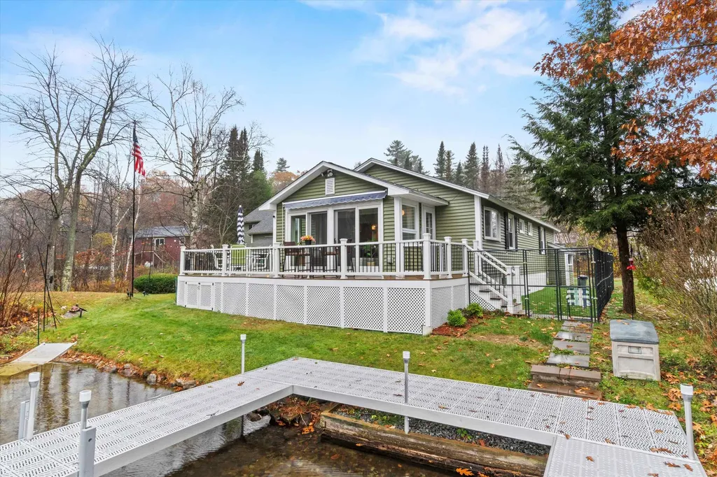16 Stone Road Stoddard NH 03464