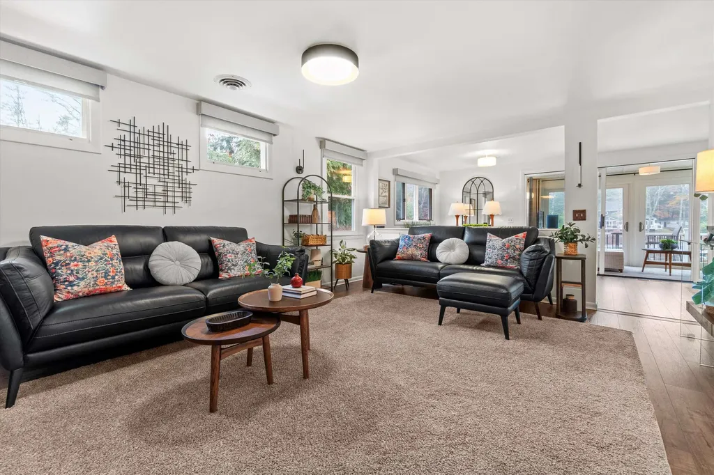 16 Stone Road Stoddard NH 03464