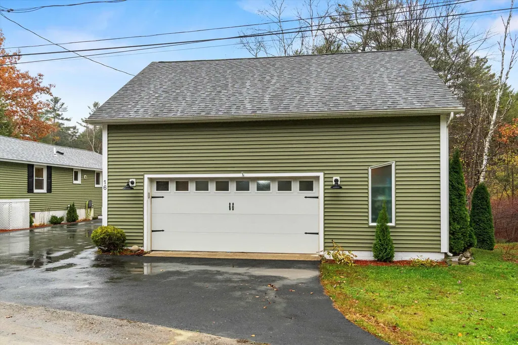 16 Stone Road Stoddard NH 03464