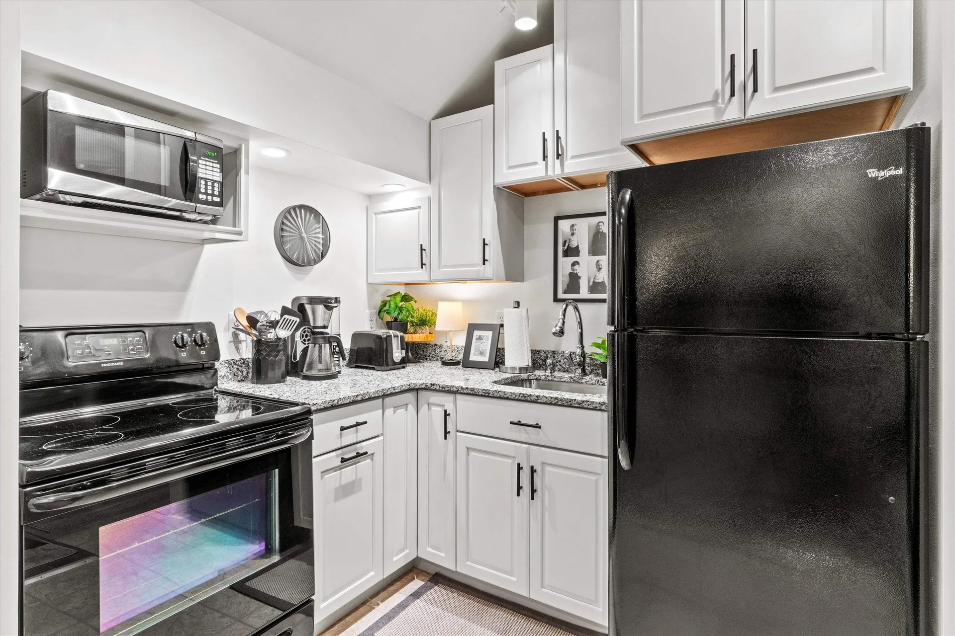 16 Stone Road Stoddard NH 03464