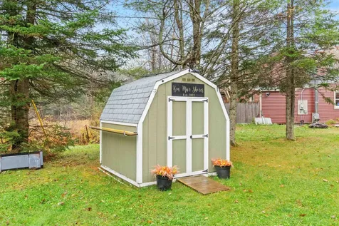 16 Stone Road Stoddard NH 03464