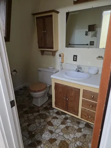 7 East Road Middlebury VT 05753