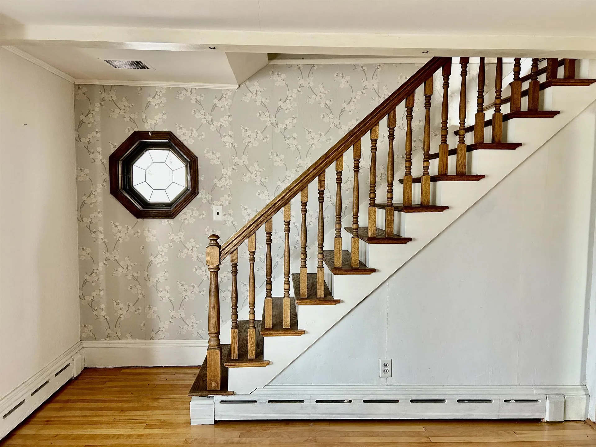 1786 Hutchins Street Berlin NH 03570