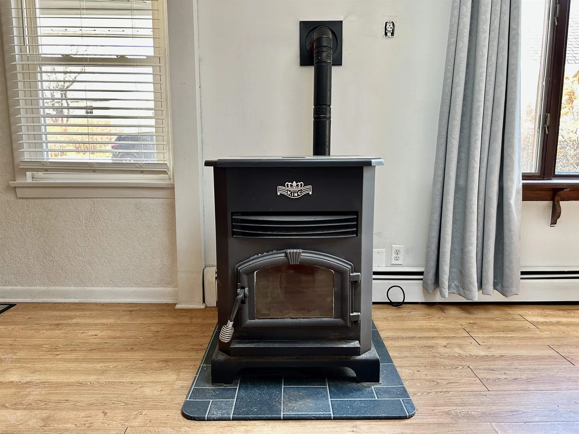 1786 Hutchins Street Berlin NH 03570