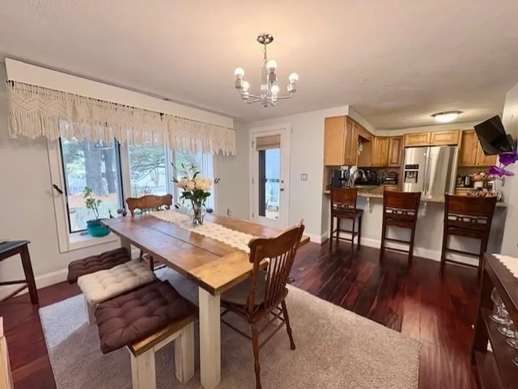 5 Tsienneto Road Derry NH 03038