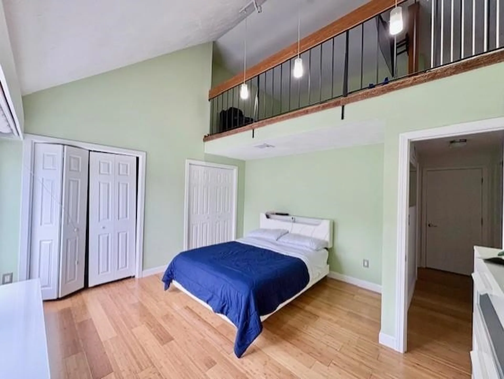 5 Tsienneto Road Derry NH 03038