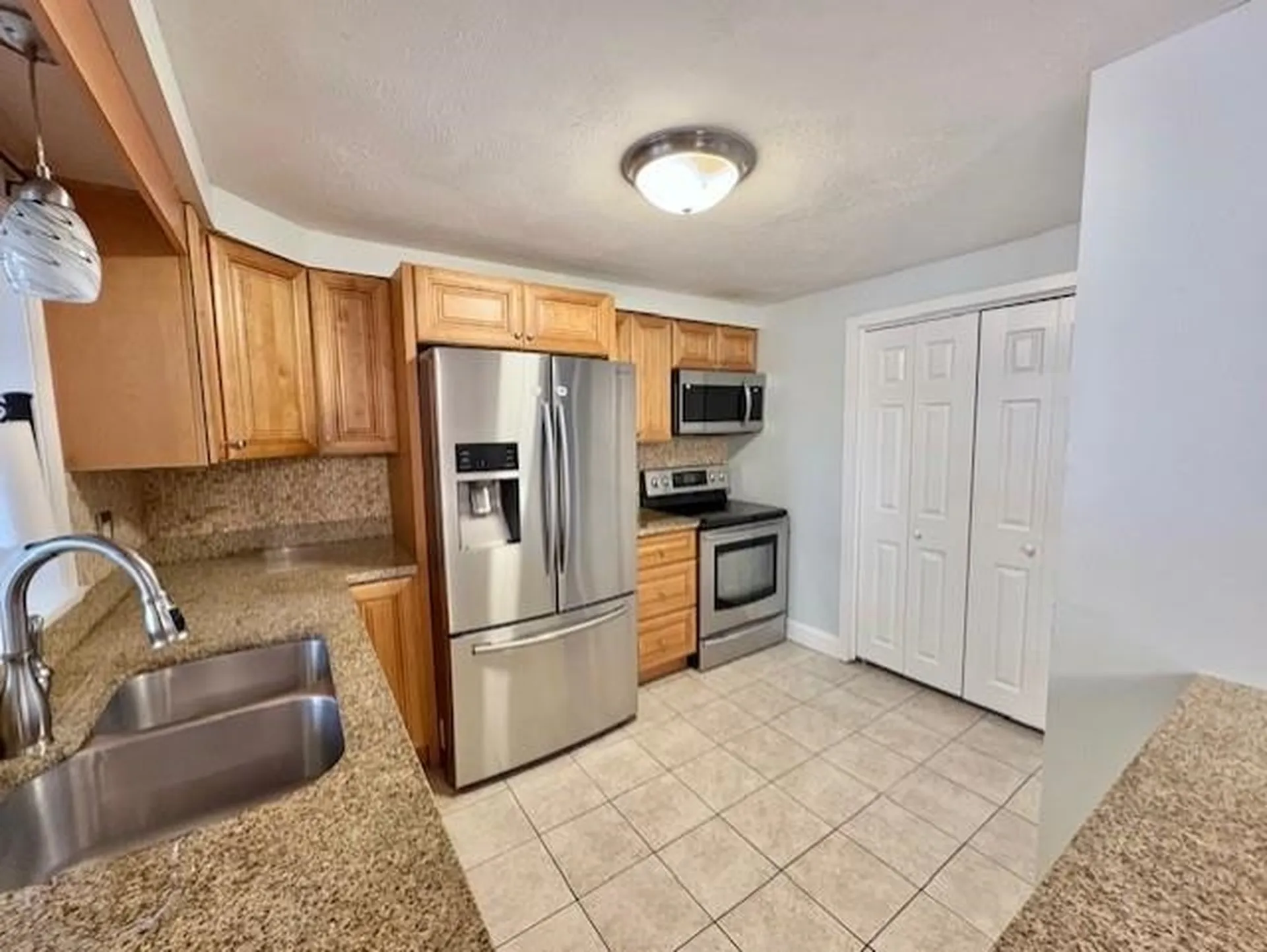 5 Tsienneto Road Derry NH 03038