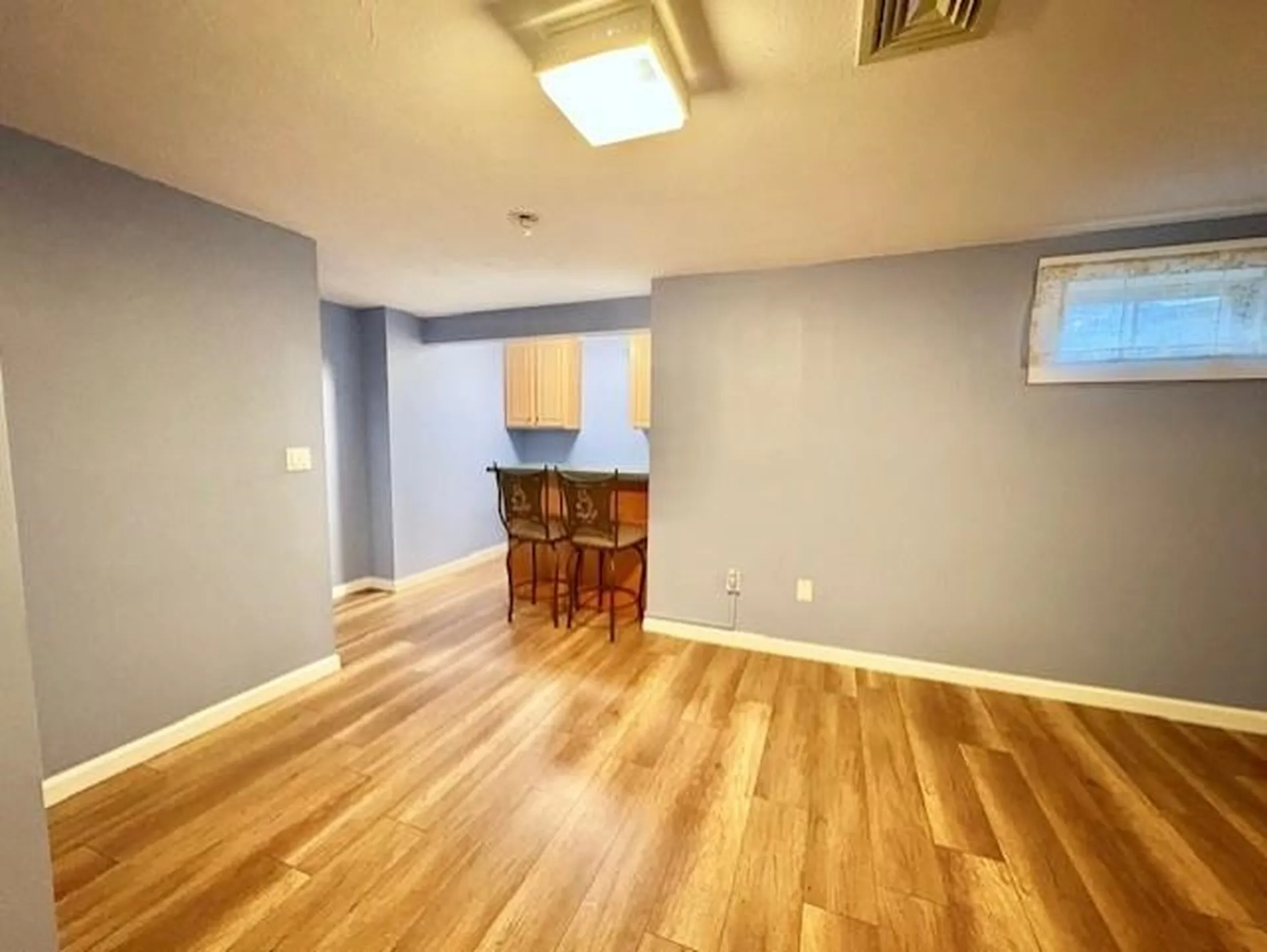 5 Tsienneto Road Derry NH 03038