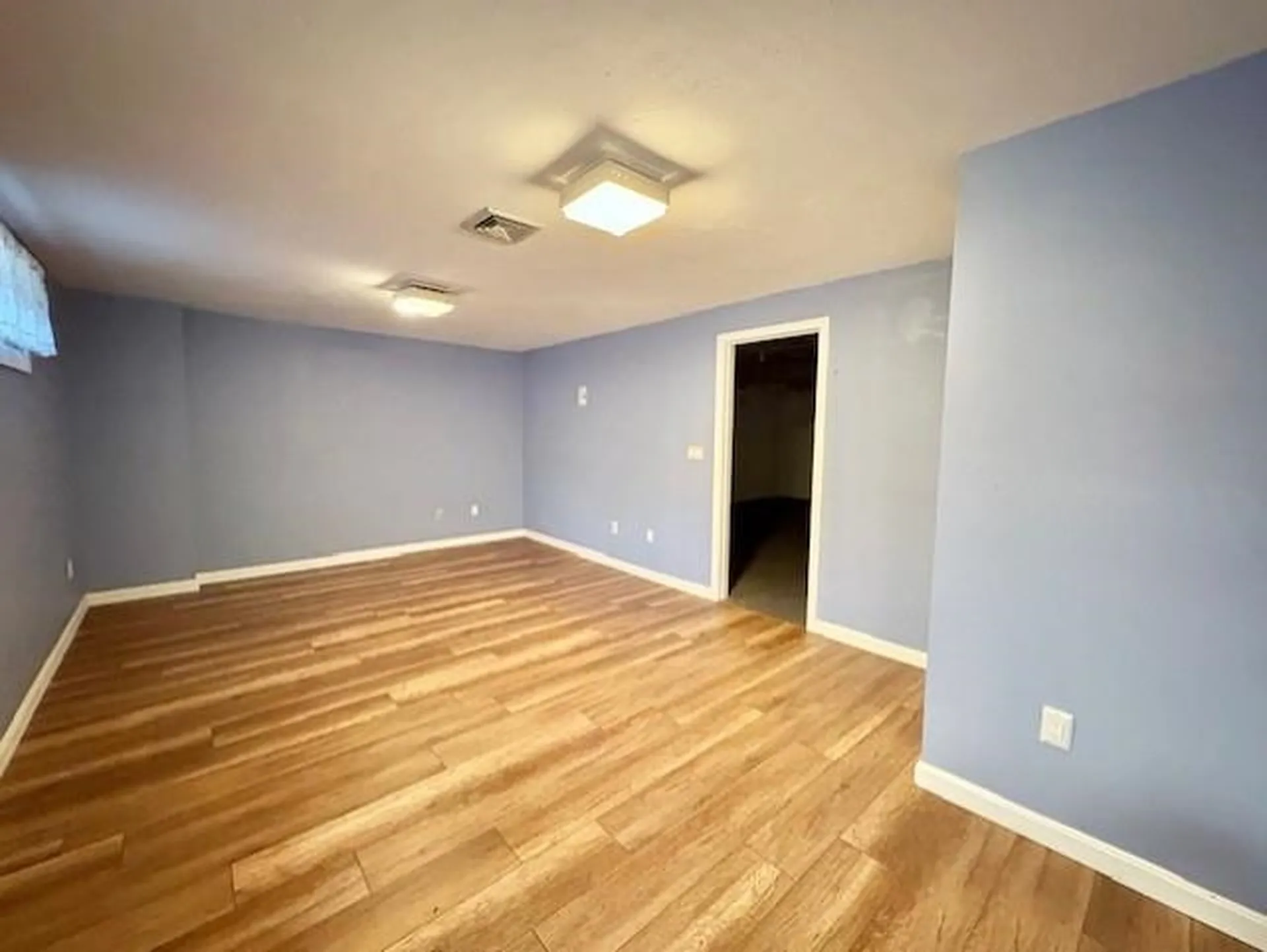 5 Tsienneto Road Derry NH 03038