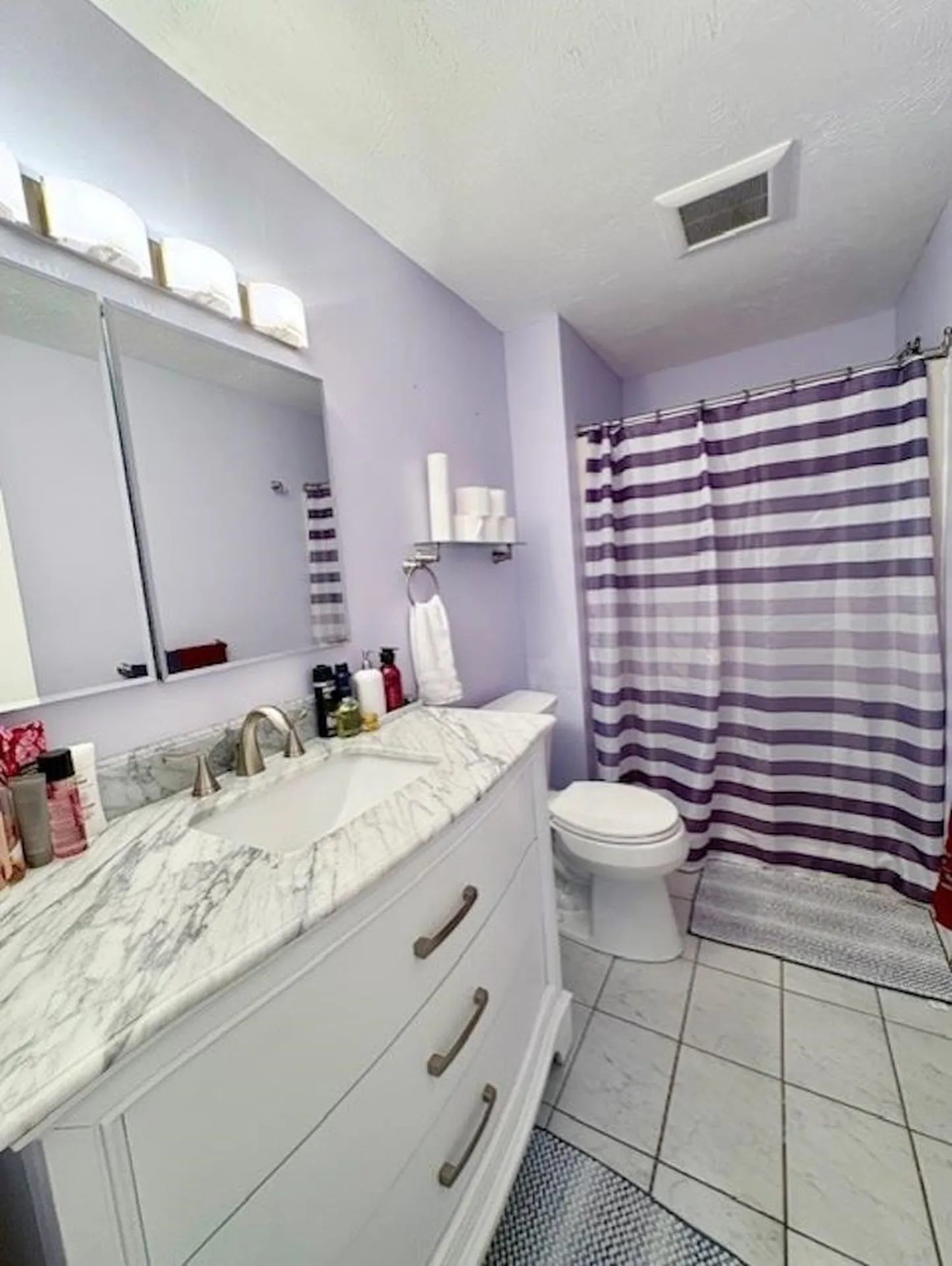 5 Tsienneto Road Derry NH 03038