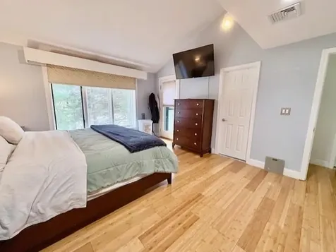 5 Tsienneto Road Derry NH 03038