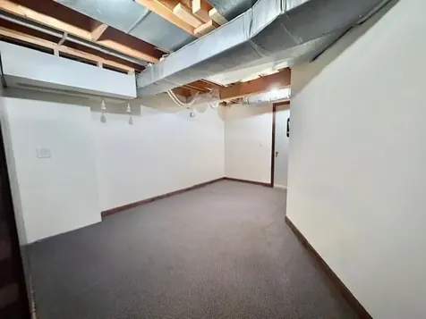 5 Tsienneto Road Derry NH 03038