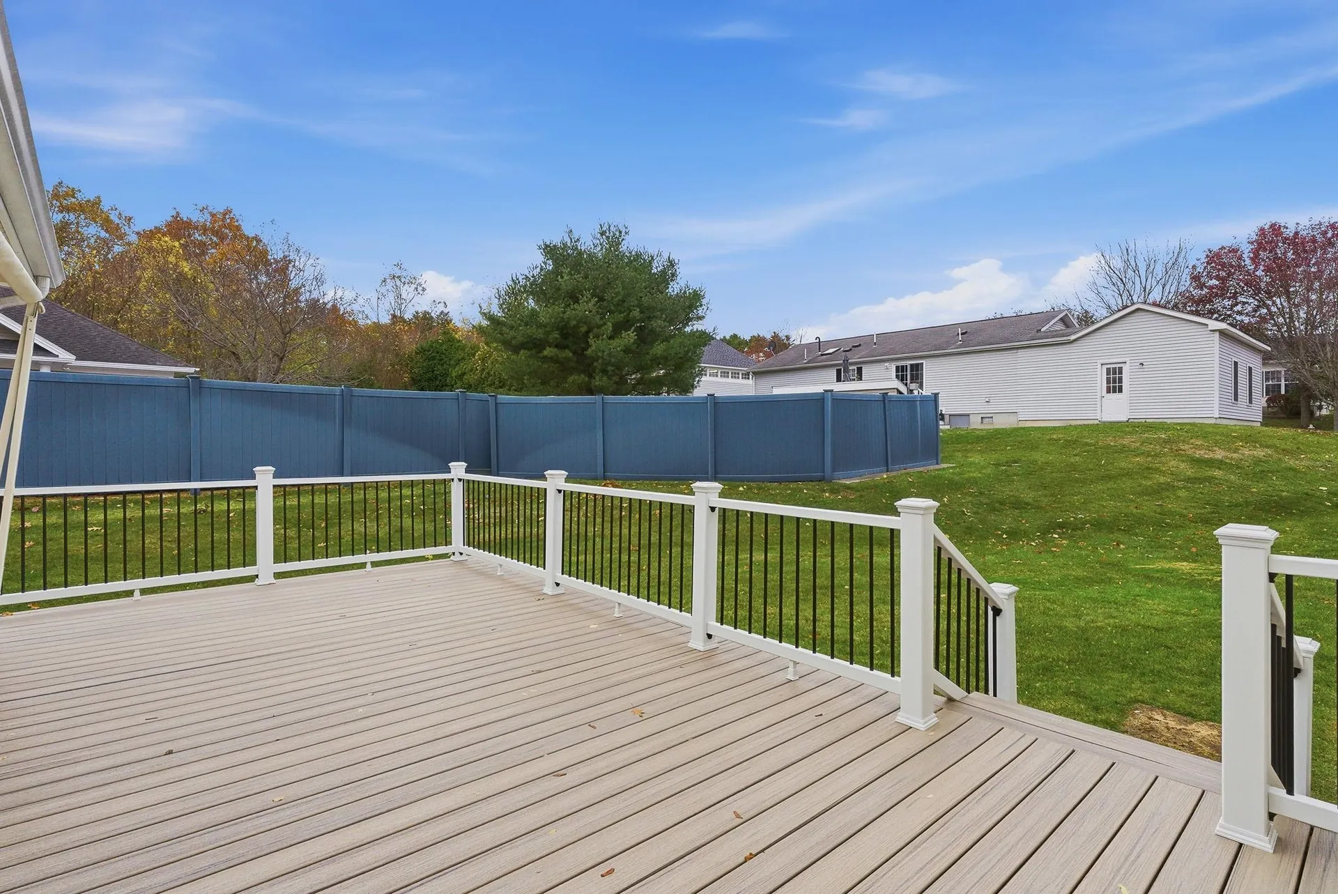 20 Ledgewood Way Manchester NH 03104