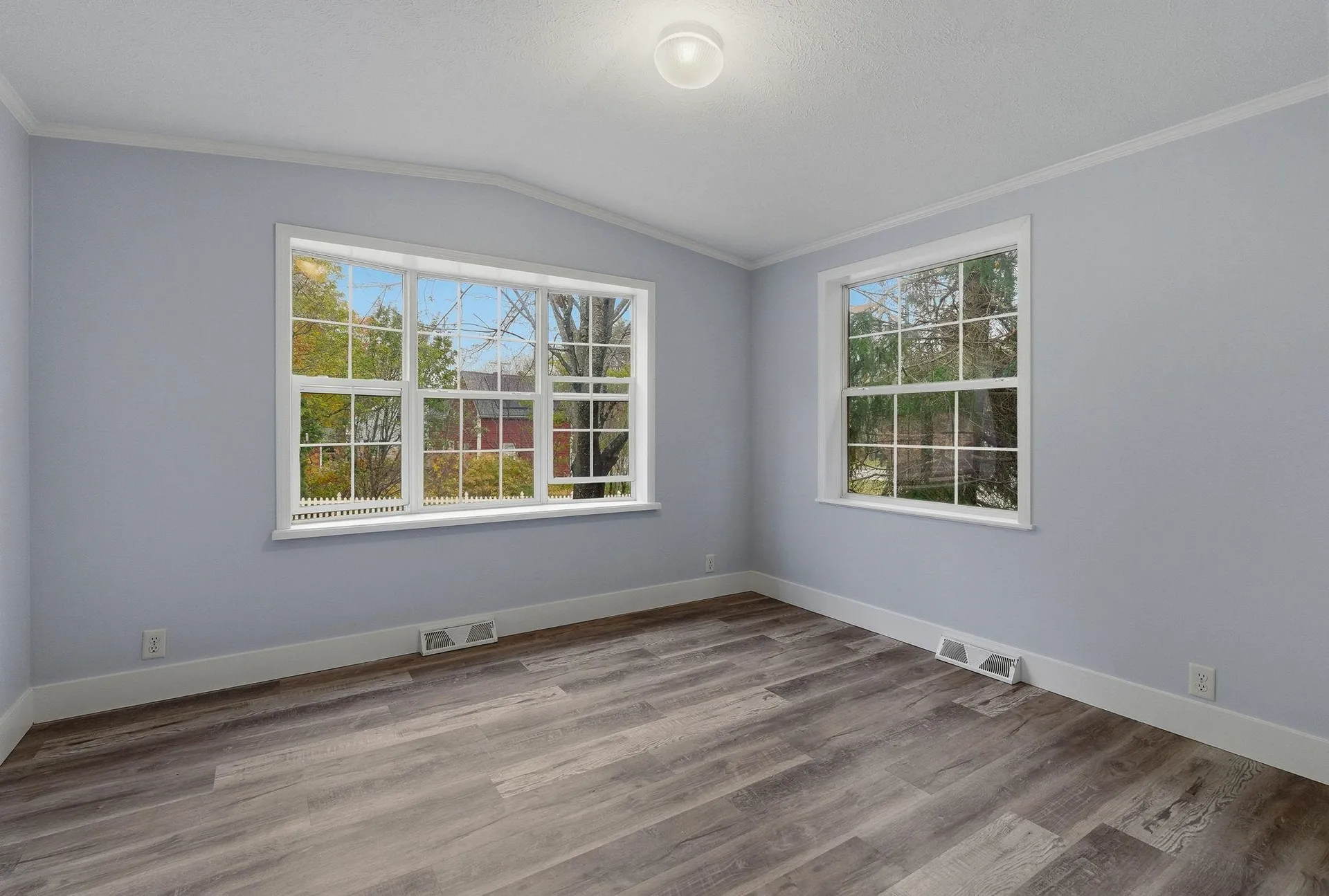 20 Ledgewood Way Manchester NH 03104