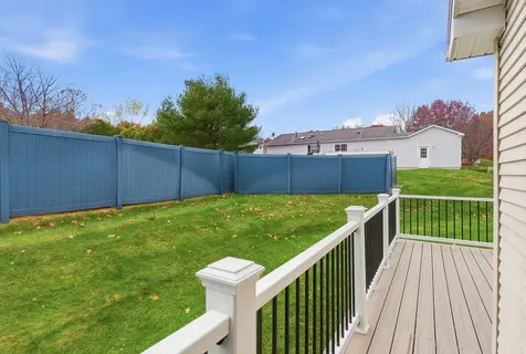 20 Ledgewood Way Manchester NH 03104