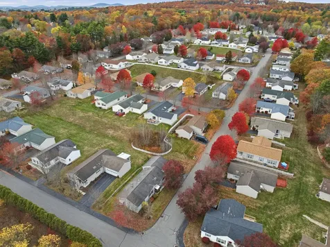 20 Ledgewood Way Manchester NH 03104