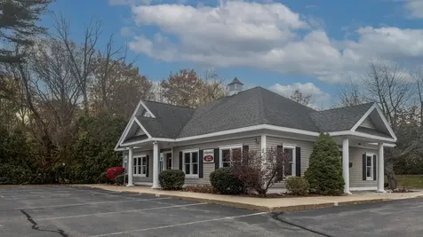 20 Ledgewood Way Manchester NH 03104