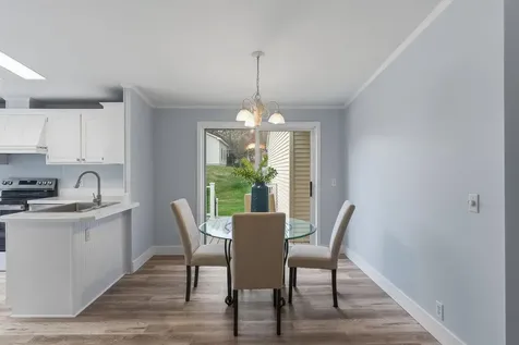 20 Ledgewood Way Manchester NH 03104