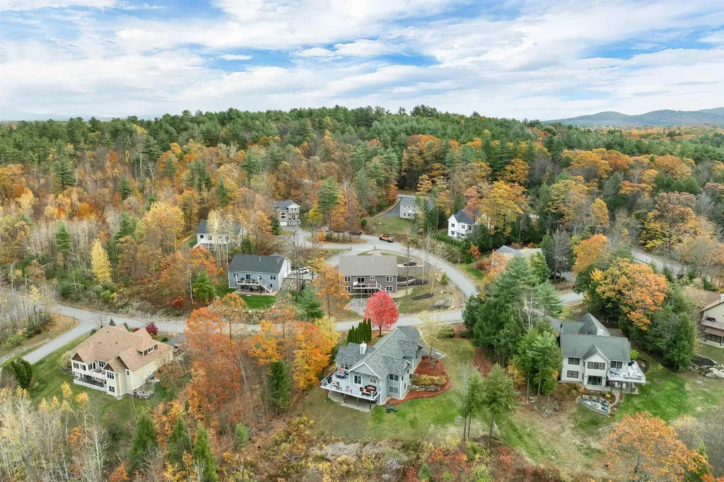 10 Echo Lane Laconia NH 03246