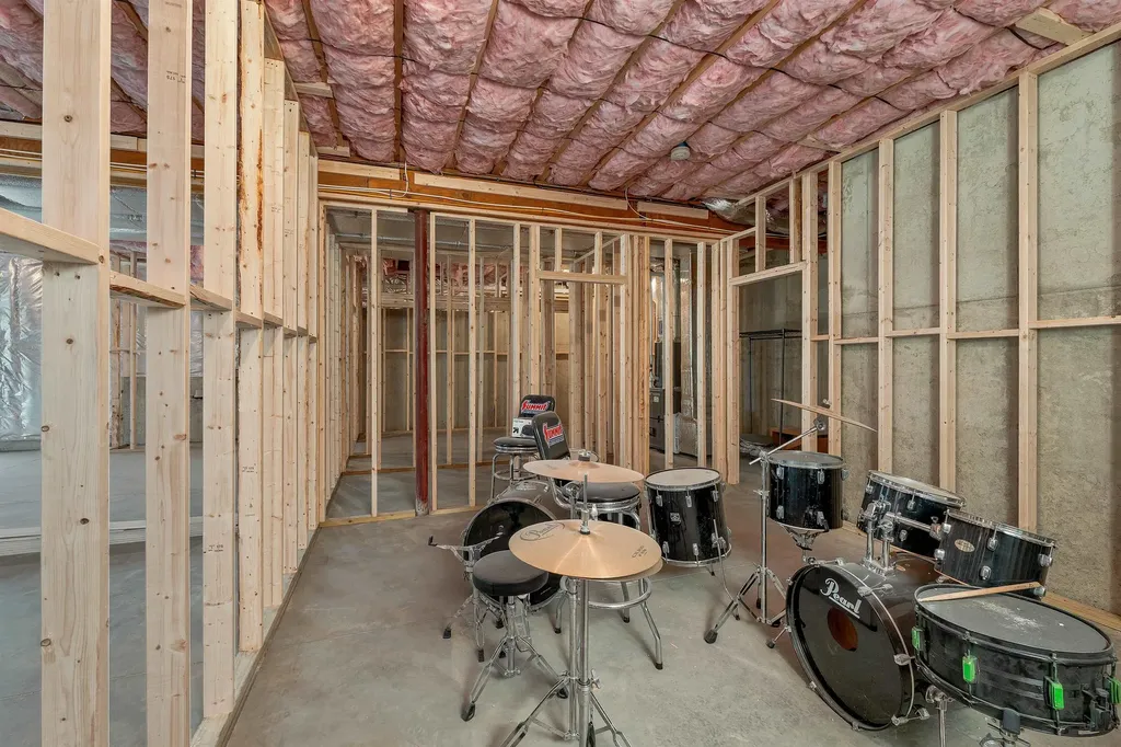 10 Echo Lane Laconia NH 03246