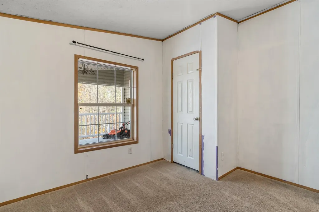 8 Perimeter Drive Rochester NH 03867