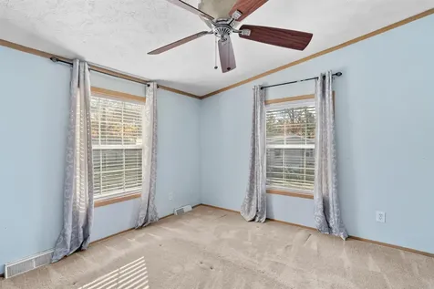 8 Perimeter Drive Rochester NH 03867