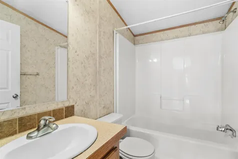 8 Perimeter Drive Rochester NH 03867