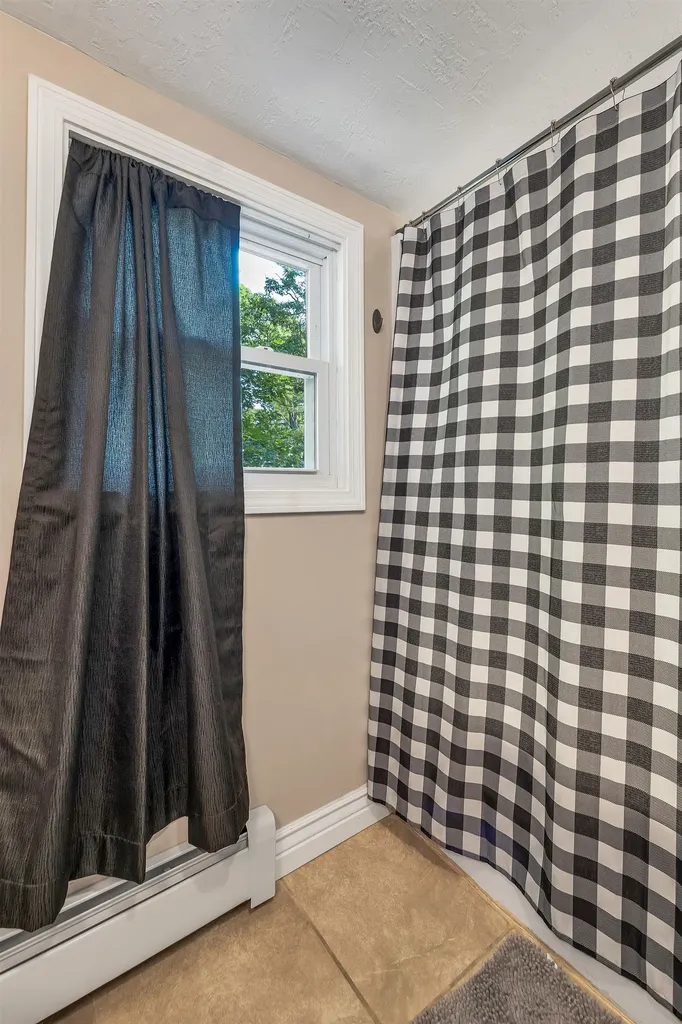 172 Center Street Wolfeboro NH 03894