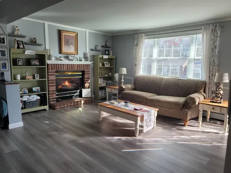 27 General Pulaski Drive Salem NH 03079