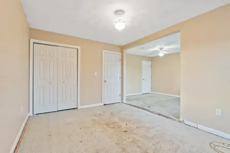 9A Sunshine Drive Hudson NH 03051