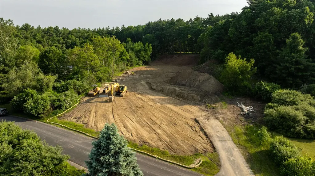 104R Piscassic Road Newfields NH 03856