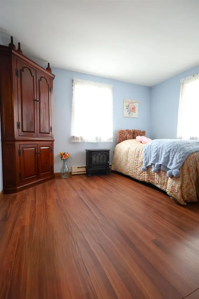 113 Hanover Street Hartford VT 05001